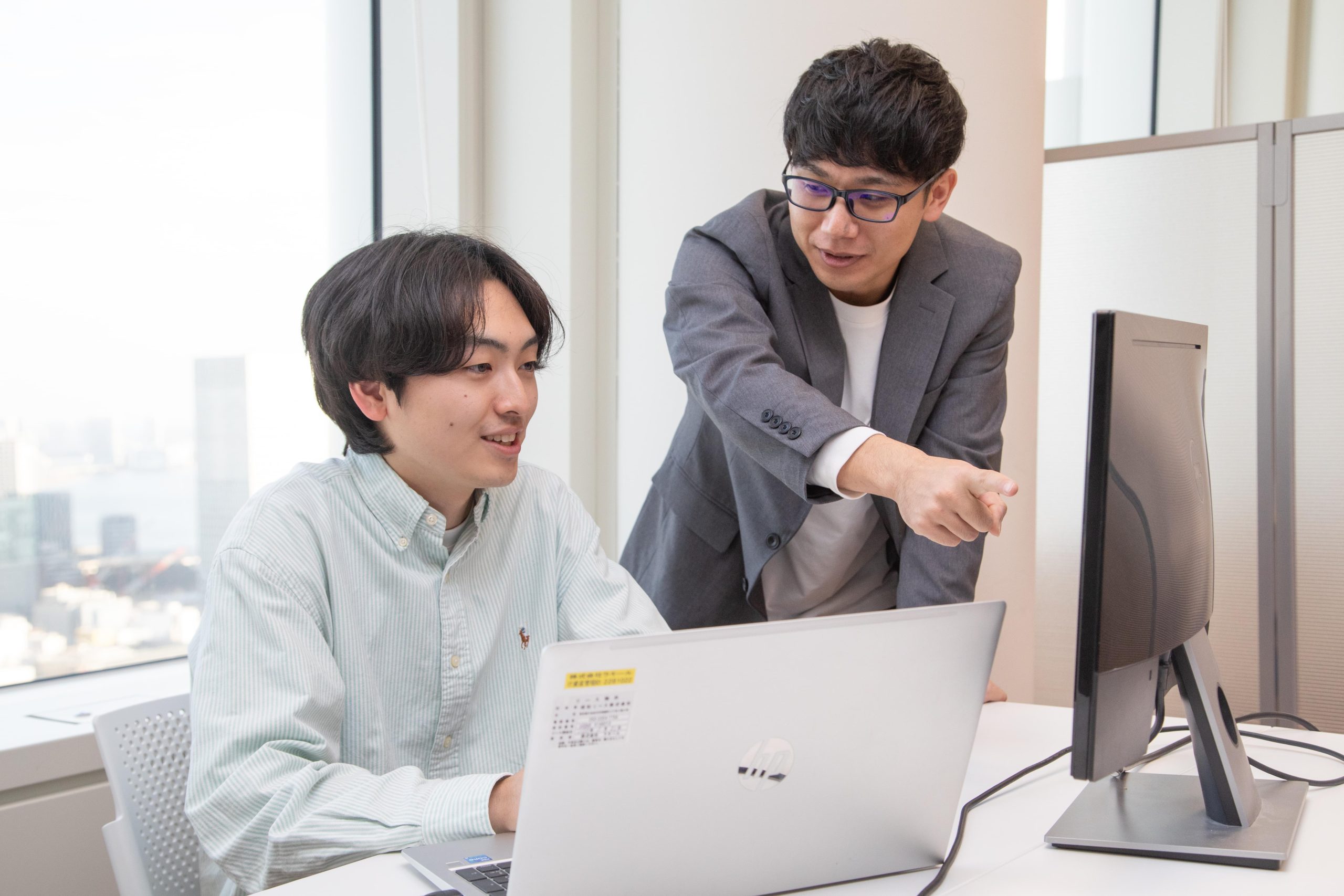 ラキールの社員千葉さんの業務中の写真